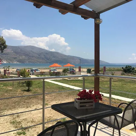 Appartement Daphne's Boutique Livádhion