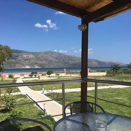 Daphne's Boutique * Livádhion