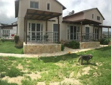 Daphne's Boutique * Livádhion