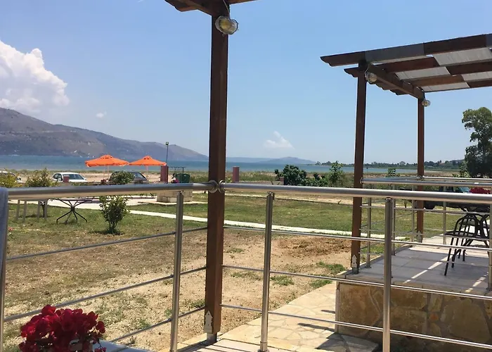 Daphne's Boutique Appartement Livádhion