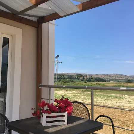 Daphne's Boutique Livádi