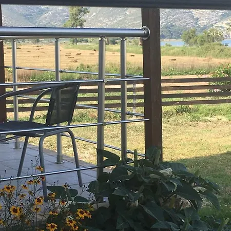 Apartman Daphne's Boutique Livádi