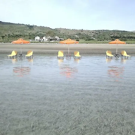 Daphne's Boutique * Livádhion