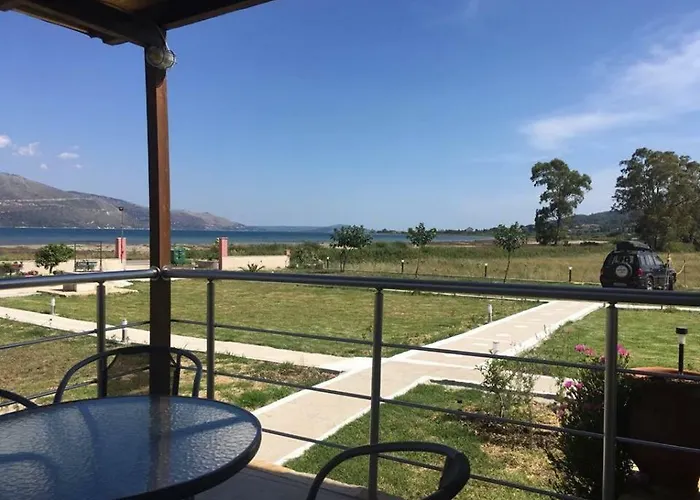 Апартаменты Daphne's Boutique *